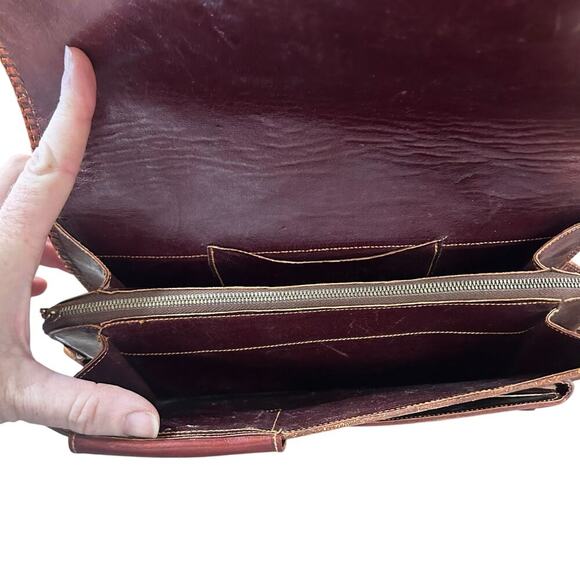 Vintage Hand Tooled Raised Flower Leather Purse Boho 70's Festival Hippy - Picture 7 of 16